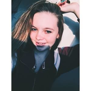 Meet your Posher, Brittney